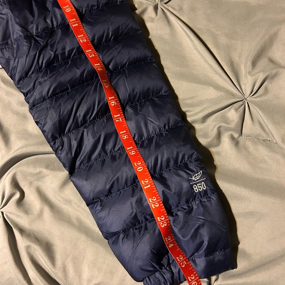 L.L.Bean Men’s Ultralight 850 Down Puffer Jacket NAVY BLUE Medium Downtek Pertex - Picture 7 of 11